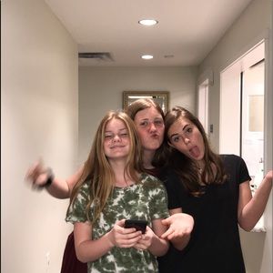 Meet your Posher, Eva